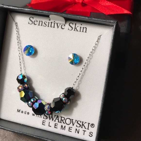 Swarovski Jewelry - SOLD⛔️Swarovski element Necklace & Earrings set